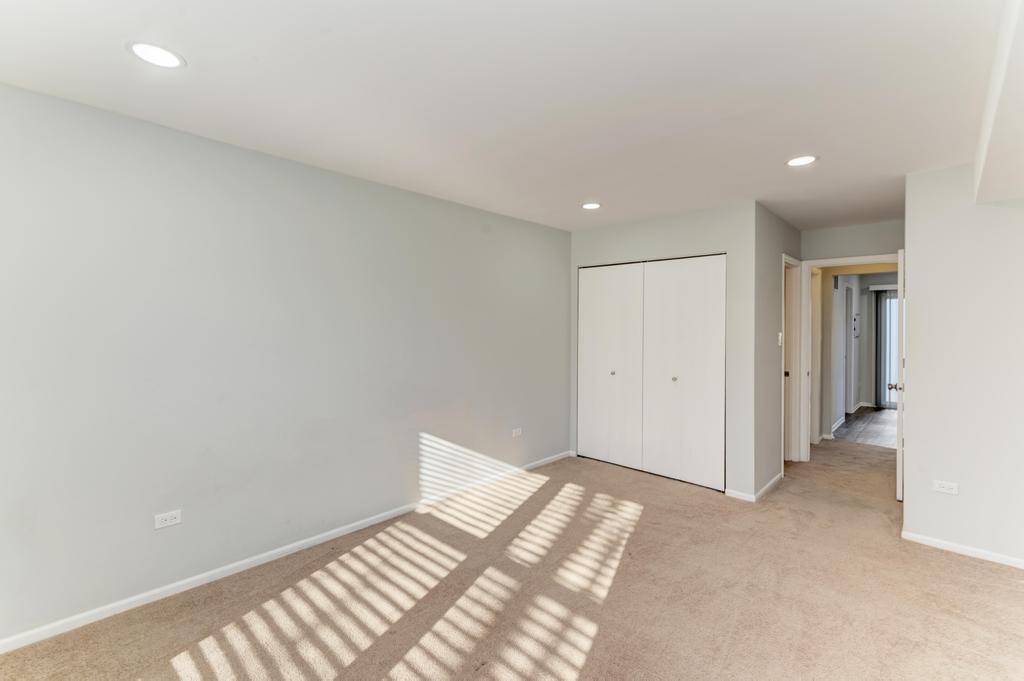 381 Pearson Circle Naperville, IL 60563 - Photo 10 of 43 a view of room