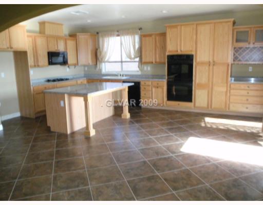 660 Blue Crystal Cree Road Henderson, NV 89002 - Photo 3 of 6 Property Photo.