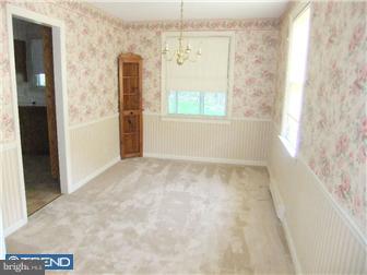 336 Pinecrest Road Springfield, PA 19064 - Photo 3 of 12
