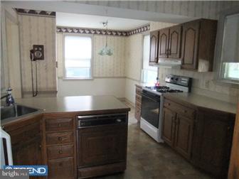 336 Pinecrest Road Springfield, PA 19064 - Photo 5 of 12