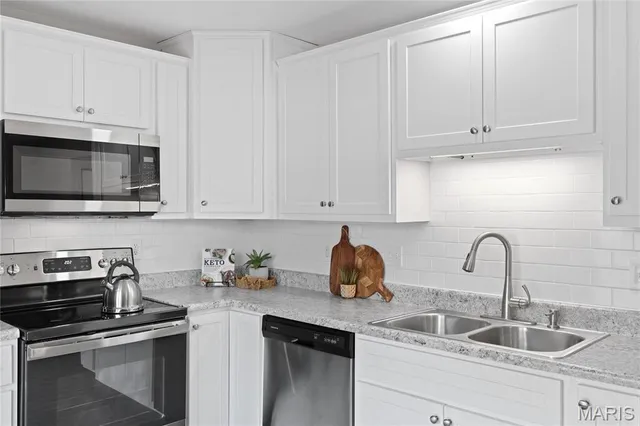 $163,500 | 1905 Mansard Drive, St. Louis, MO 63125