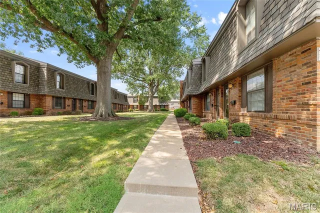 $163,500 | 1905 Mansard Drive, St. Louis, MO 63125