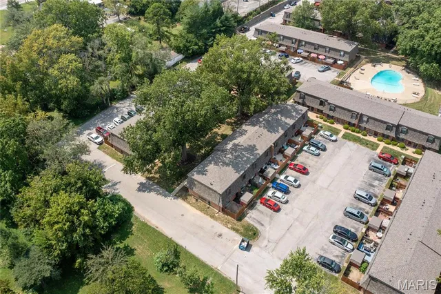 $163,500 | 1905 Mansard Drive, St. Louis, MO 63125