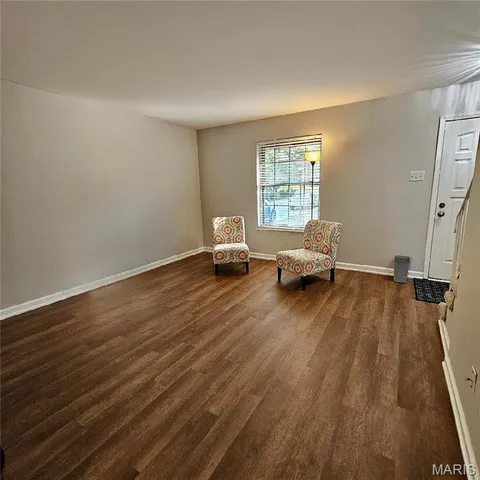 $163,500 | 1905 Mansard Drive, St. Louis, MO 63125