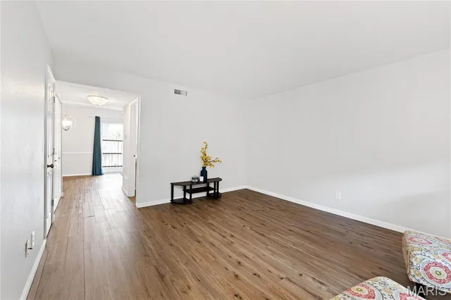 $163,500 | 1905 Mansard Drive, St. Louis, MO 63125