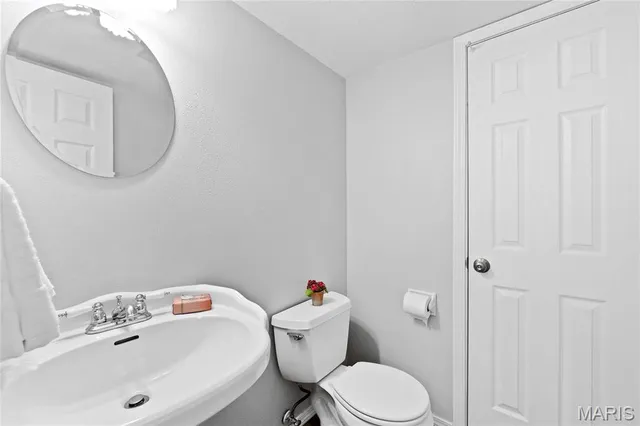 $163,500 | 1905 Mansard Drive, St. Louis, MO 63125