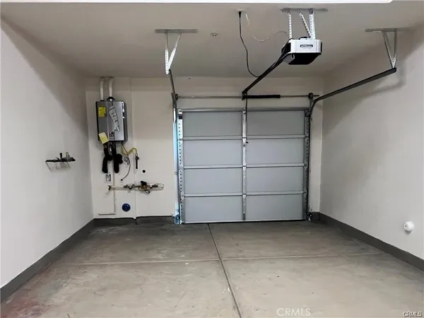 $5,200 | 1081 Cadence, Irvine, CA 92618