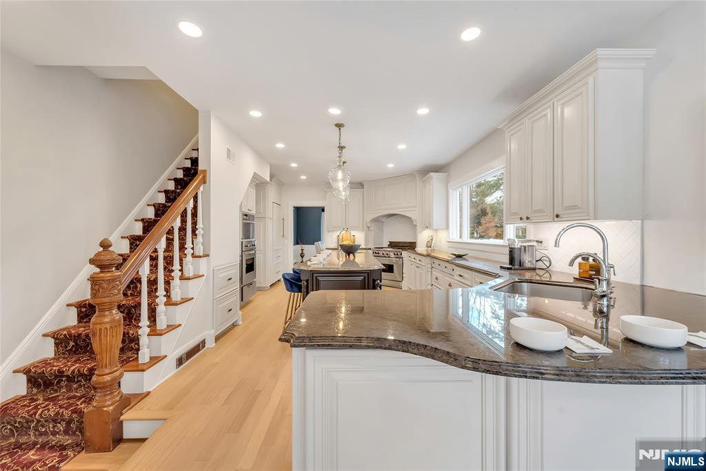 269 Bellair Road Ridgewood, NJ 07450 - Photo 18 of 48