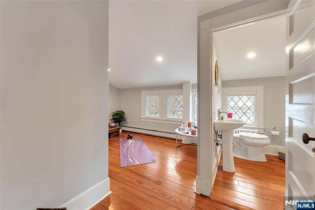 269 Bellair Road Ridgewood, NJ 07450 - Photo 32 of 48