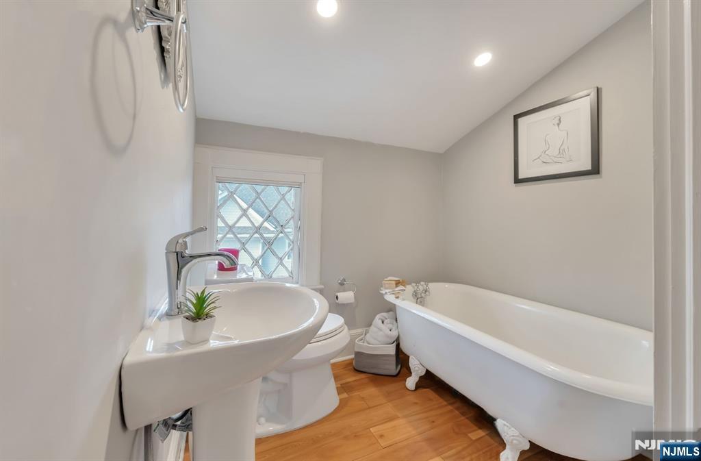 269 Bellair Road Ridgewood, NJ 07450 - Photo 35 of 48