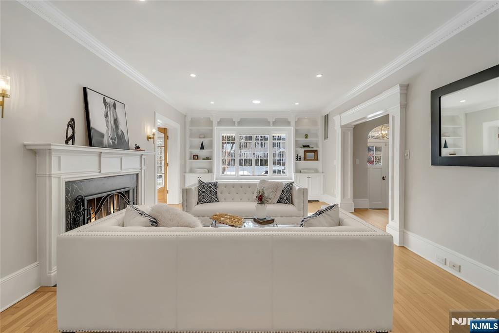 269 Bellair Road Ridgewood, NJ 07450 - Photo 6 of 48