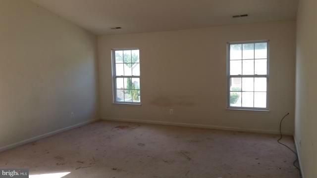 4609 Riddle Drive Baltimore, MD 21236 - Photo 5 of 8 Living Room