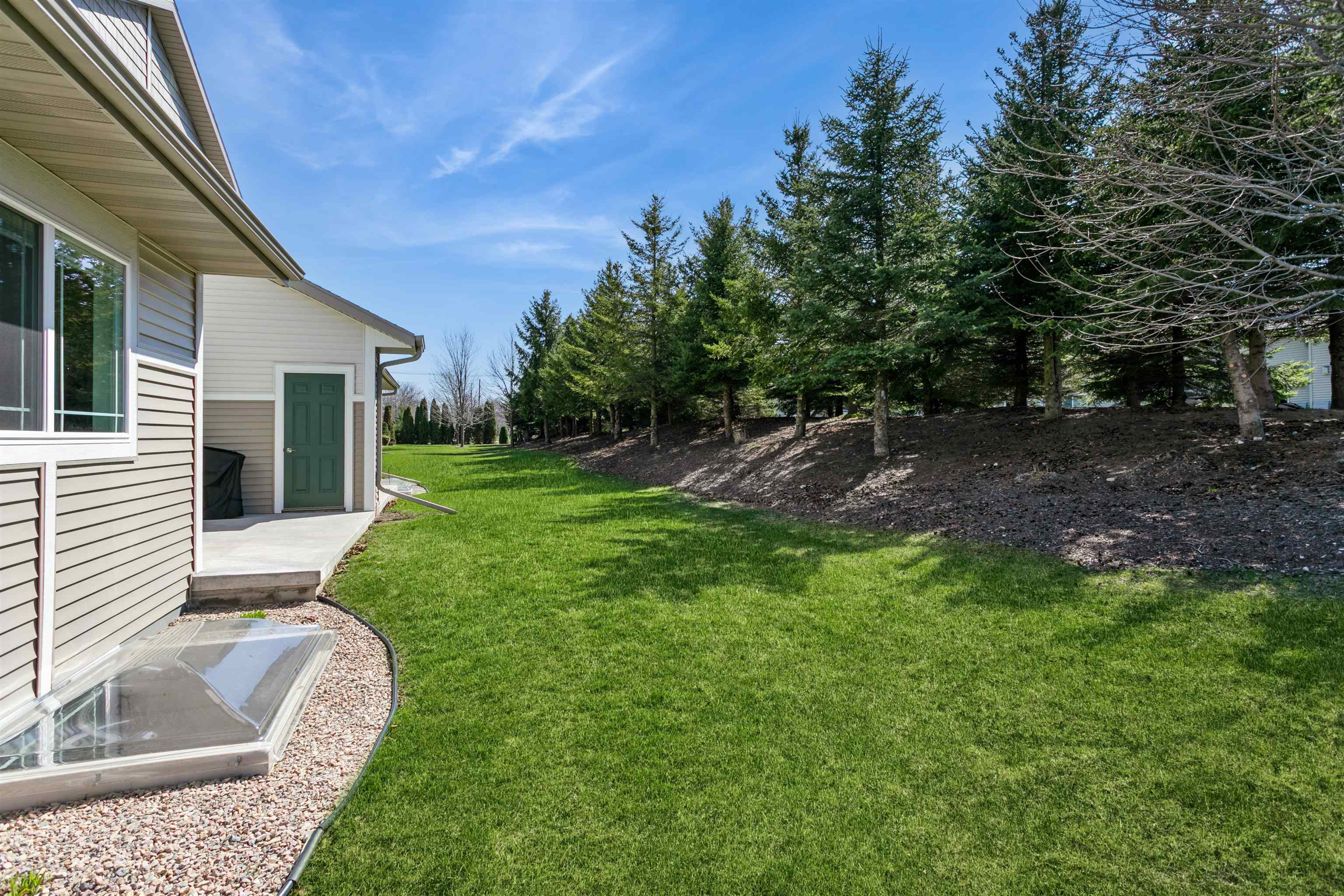 2723 River Lane Two Rivers, WI 54241 - Photo 17 of 28