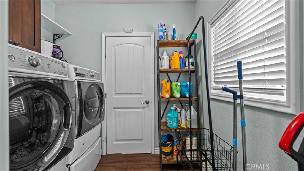 8715 Lurline Street Rancho Cucamonga, CA 91701 - Photo 23 of 41 a utility room with dryer and washer