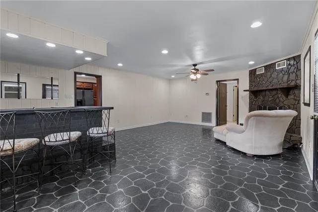 $265,000 | 413 Arnold Avenue, River Ridge, LA 70123