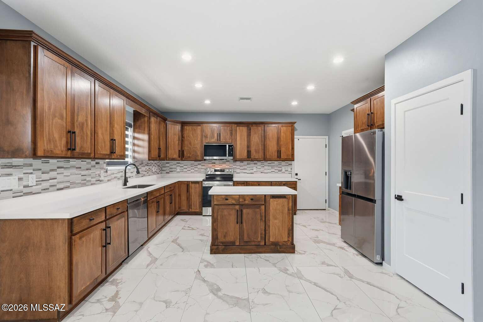1724 Pera Court Rio Rico, AZ 85648 - Photo 4 of 18 Roleke.4