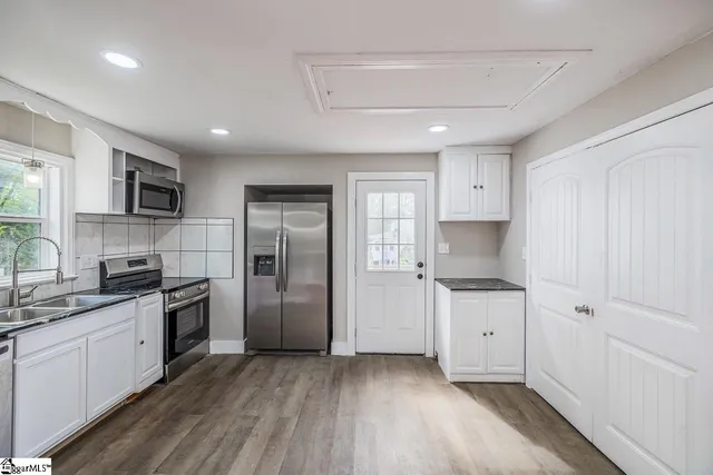 $1,400 | 510 Houston Street, Spartanburg, SC 29303