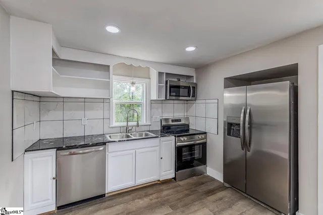 $1,400 | 510 Houston Street, Spartanburg, SC 29303