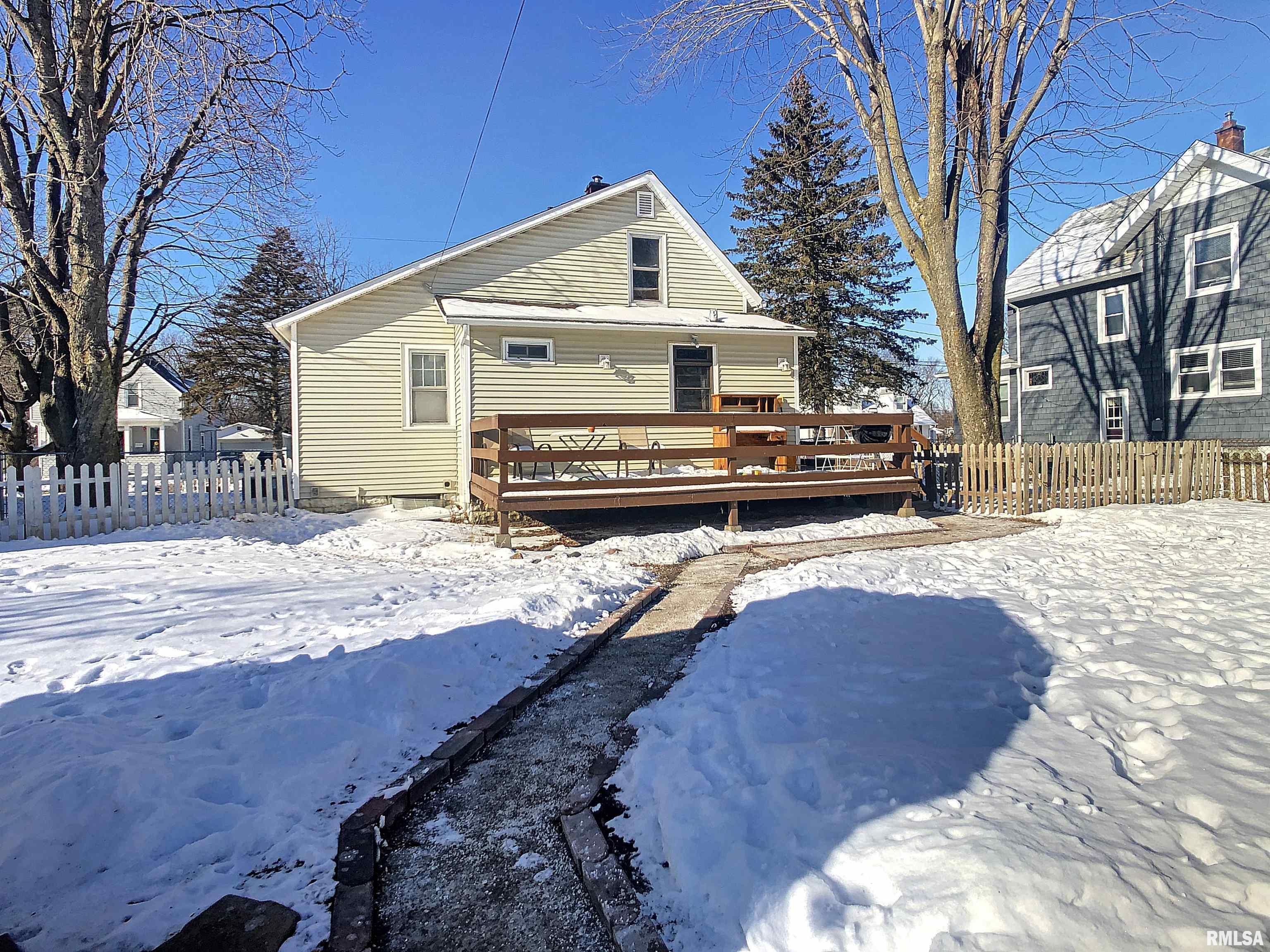 2434 4th Street Moline, IL 61265 - Photo 15 of 18 Gallery Image 15