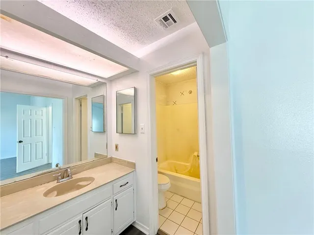 $1,500 | 2773 Mt Laurel Drive, Gretna, LA 70056