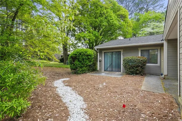 $2,000 | 2953 Torreya Way Southeast, Marietta, GA 30067