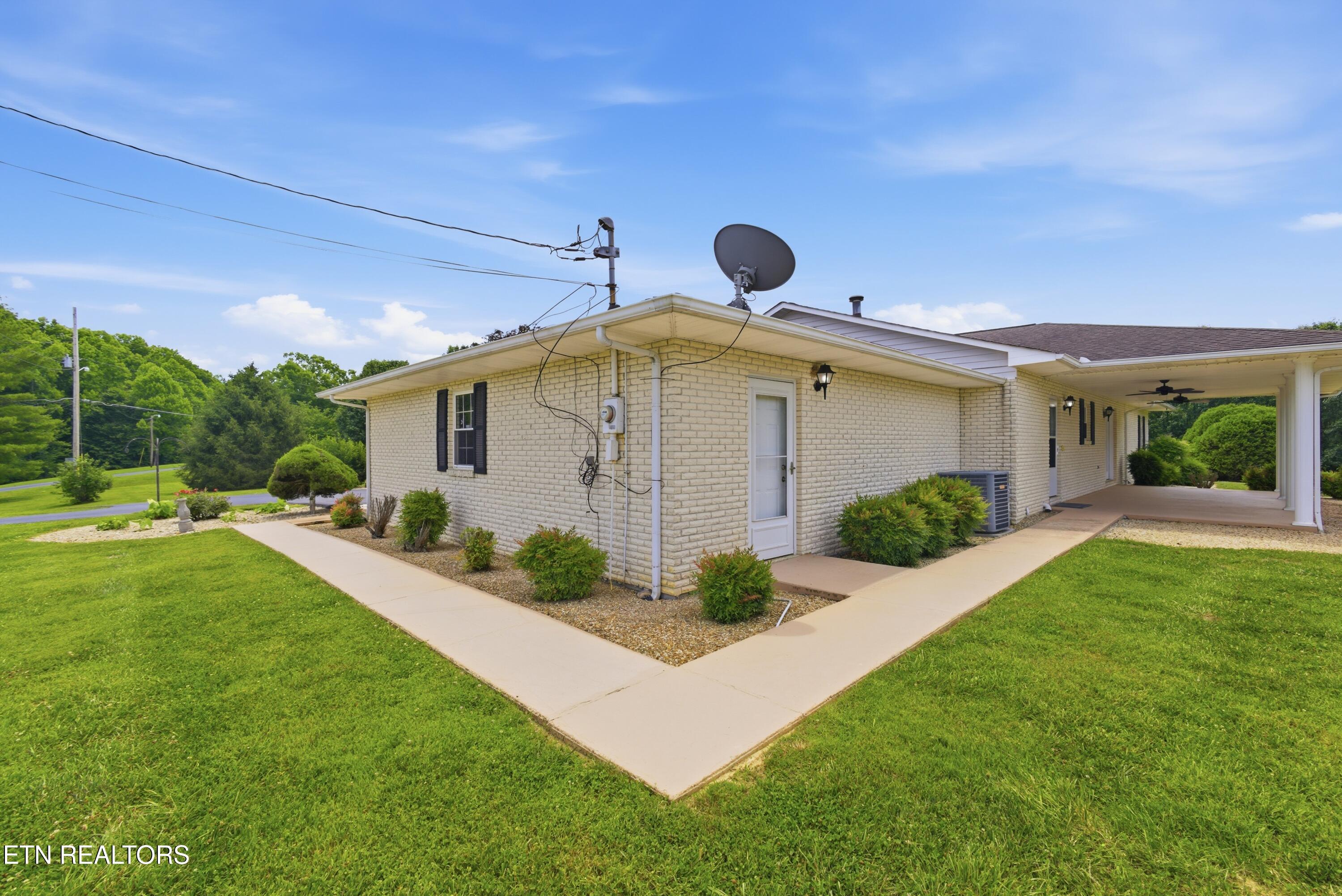 788 Old Jamestown Road Helenwood, TN 37755 - Photo 43 of 49 476W4335
