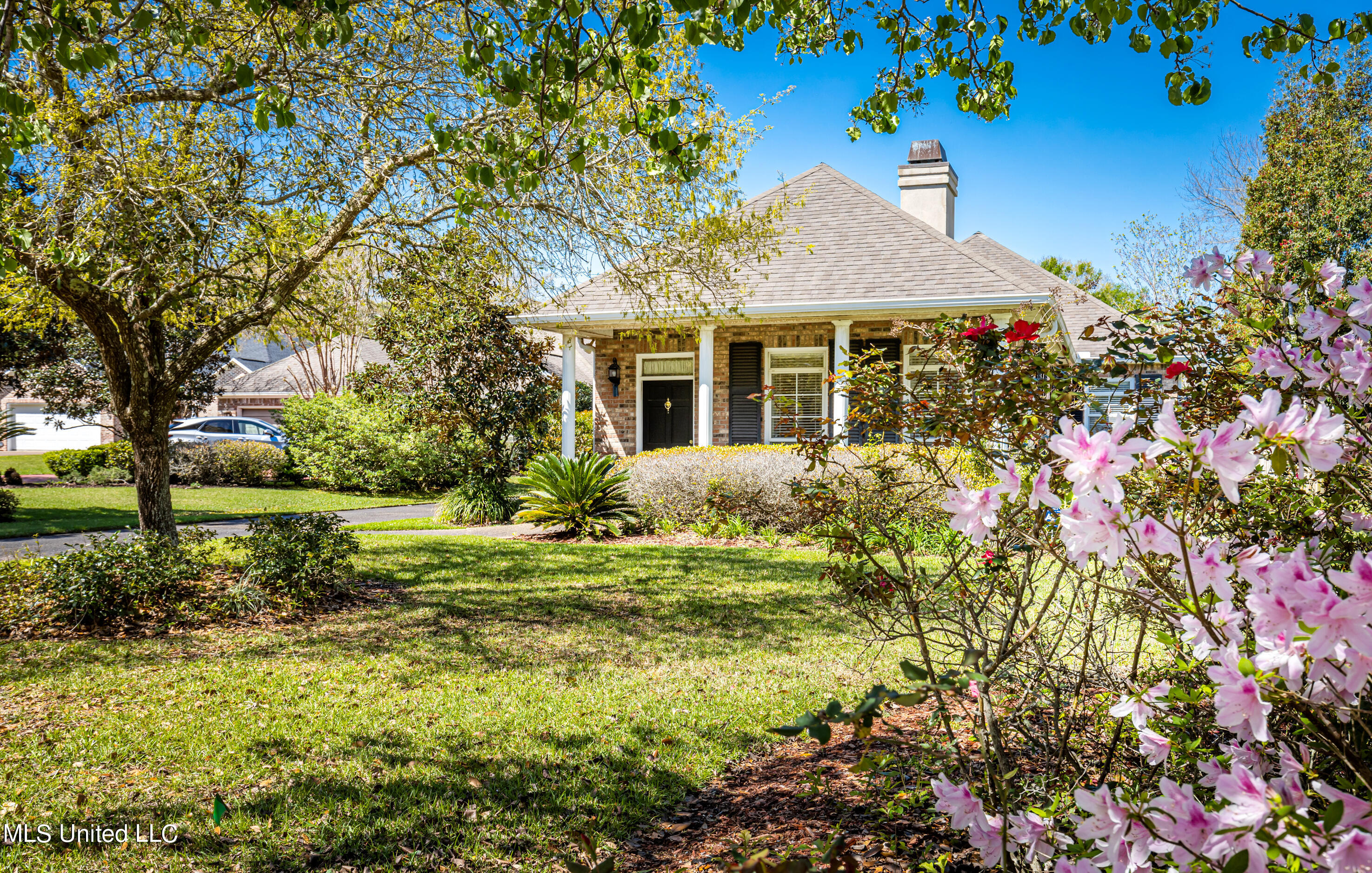 2545 Rue Palafox Biloxi, MS 39531 - Photo 3 of 63 IMG_9661