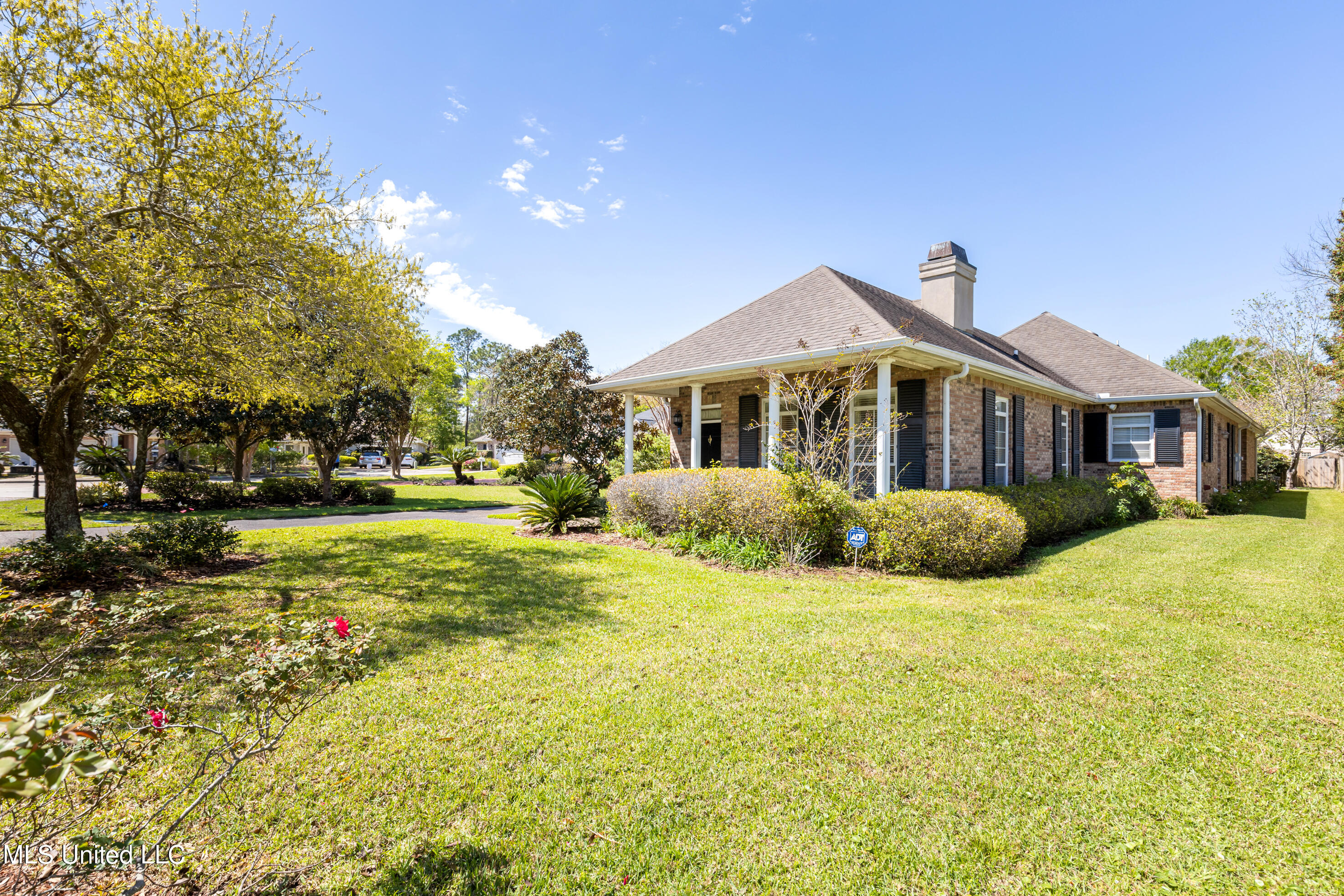 2545 Rue Palafox Biloxi, MS 39531 - Photo 54 of 63 IMG_9759