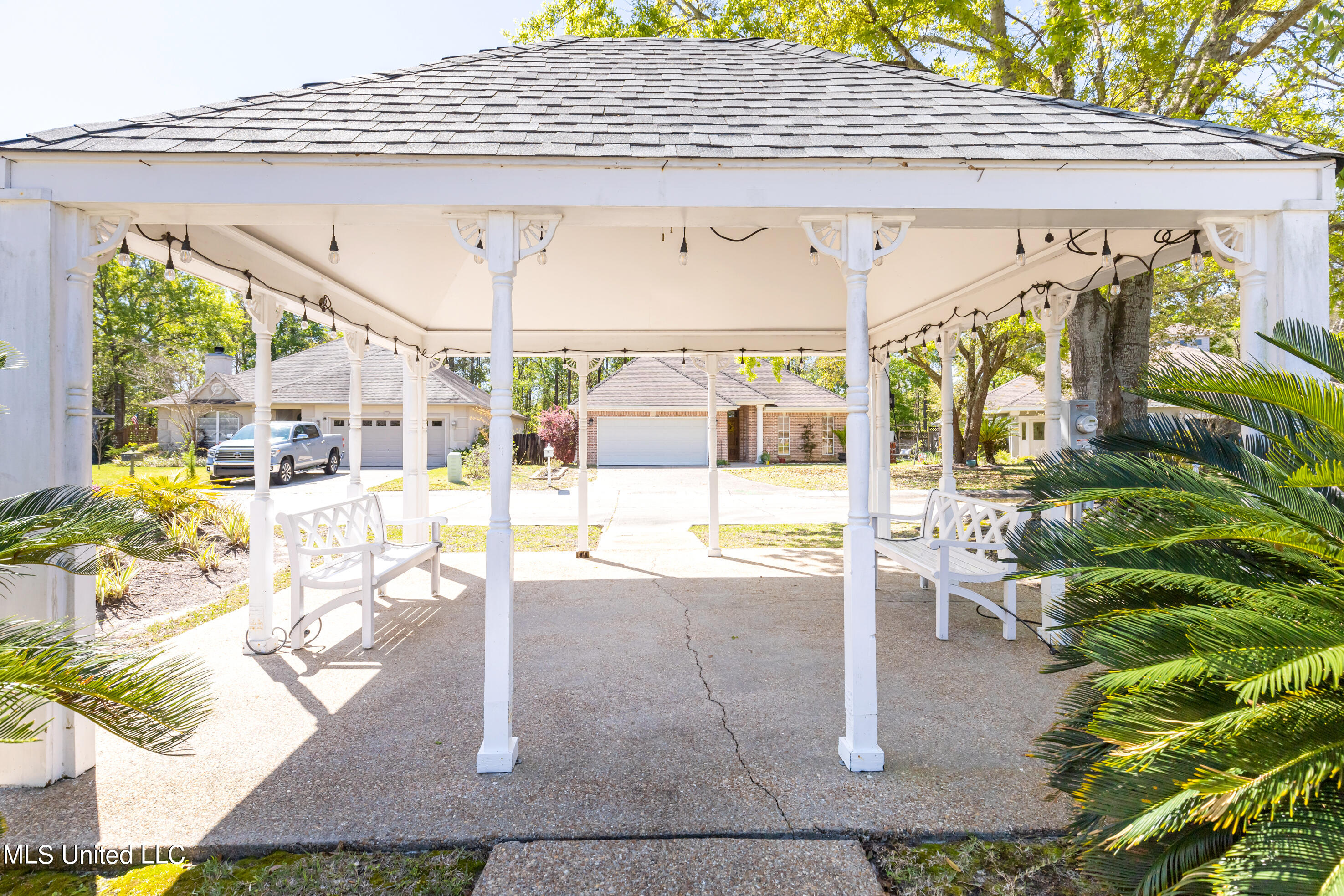 2545 Rue Palafox Biloxi, MS 39531 - Photo 56 of 63 IMG_9765