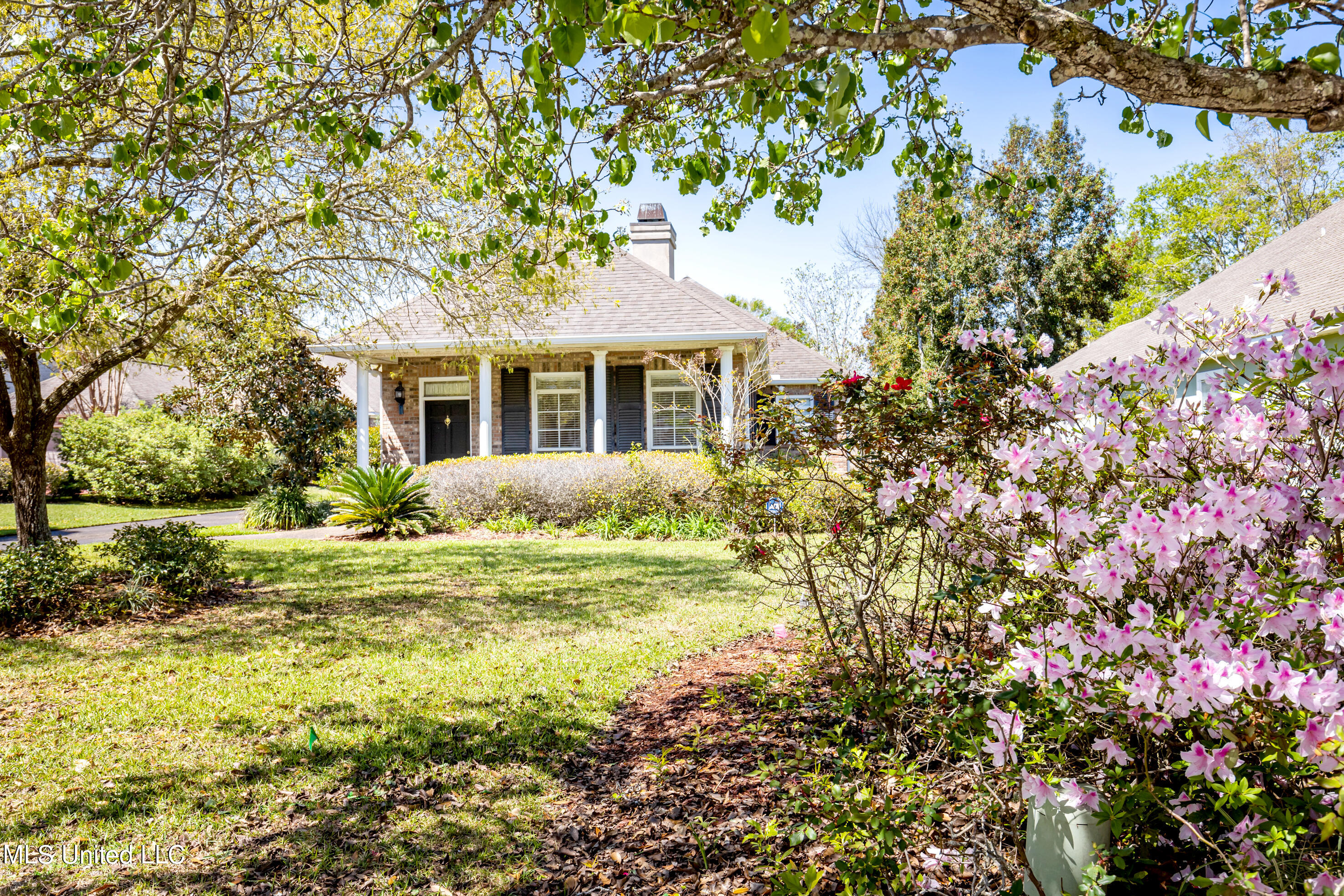 2545 Rue Palafox Biloxi, MS 39531 - Photo 59 of 63 IMG_9777