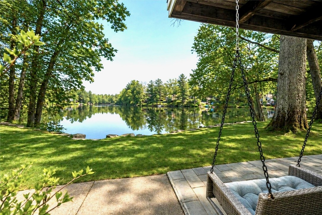 24 Breezy Knoll Road Smithfield, RI 02828 - Photo 5 of 37