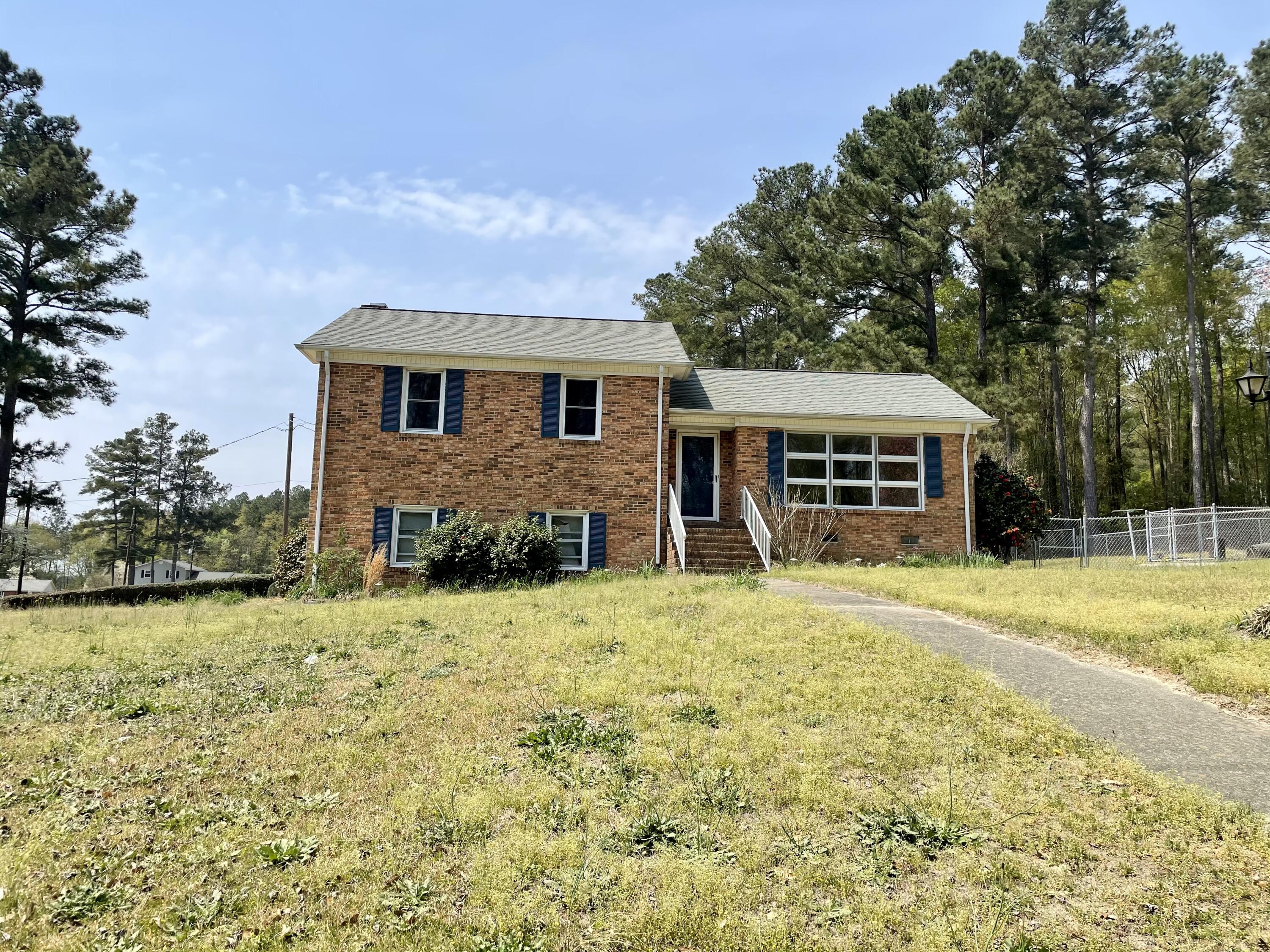 135 Mckinnon Drive Rockingham, NC 28379 - Photo 3 of 6 A99EE580-0A30-4C42-9C84-679E1C5E080E