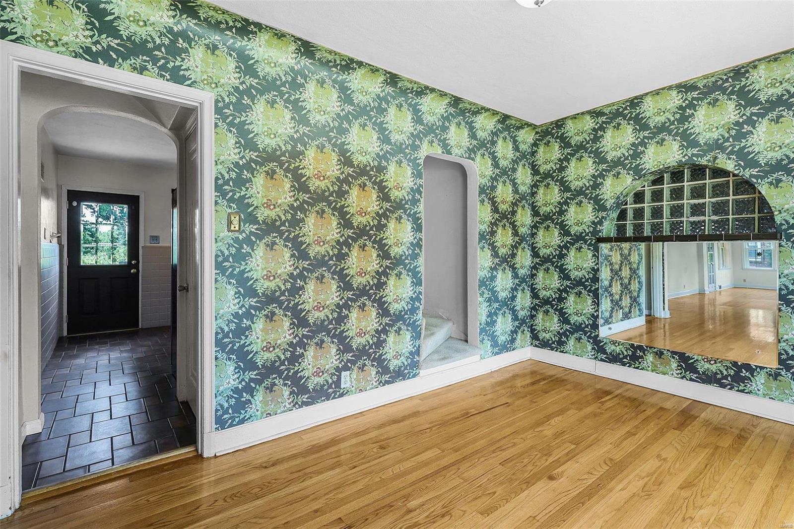 9717 Sappington Road St. Louis, MO 63128 - Photo 12 of 38