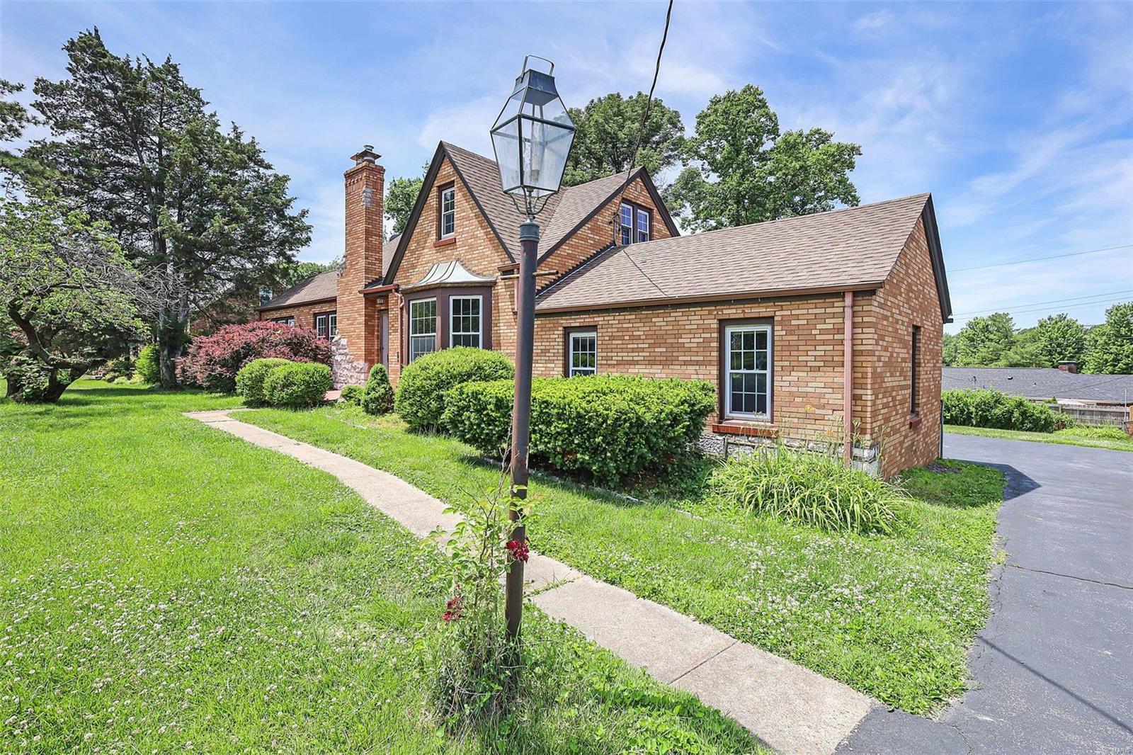 9717 Sappington Road St. Louis, MO 63128 - Photo 2 of 38