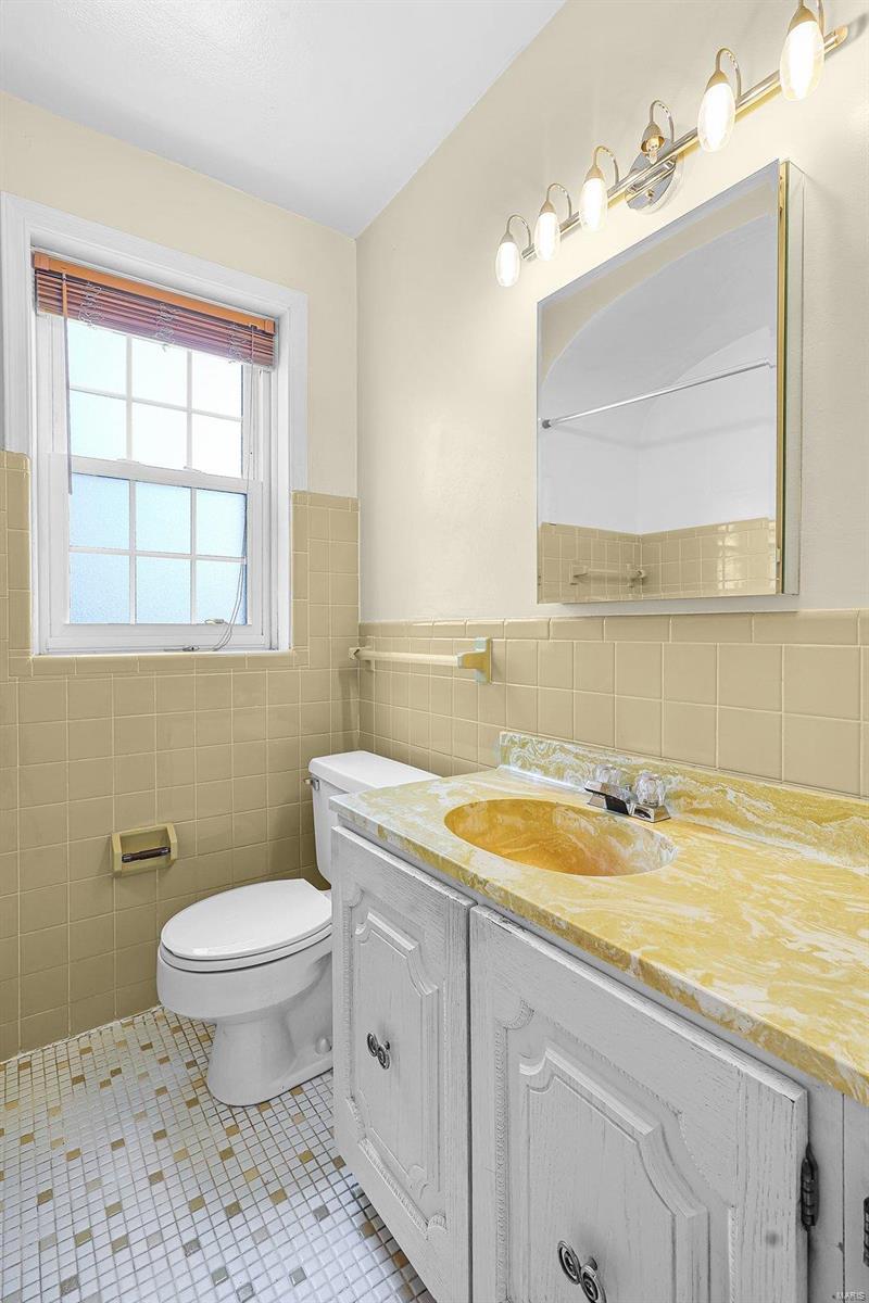 9717 Sappington Road St. Louis, MO 63128 - Photo 21 of 38