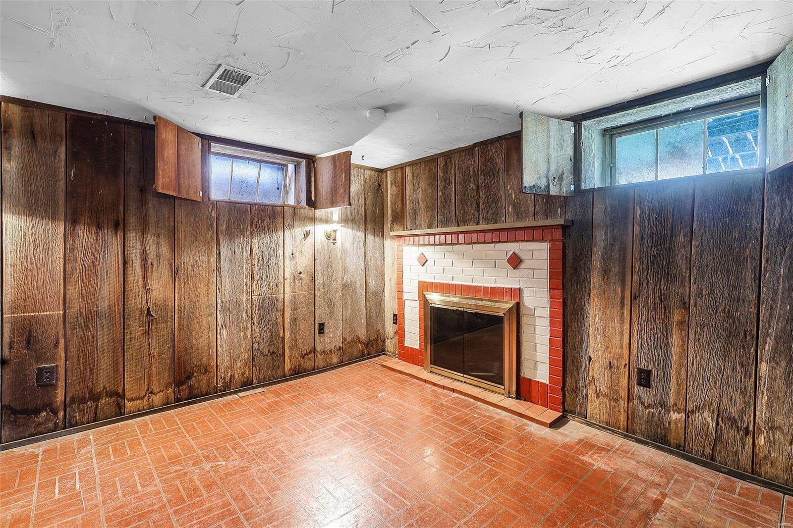 9717 Sappington Road St. Louis, MO 63128 - Photo 33 of 38