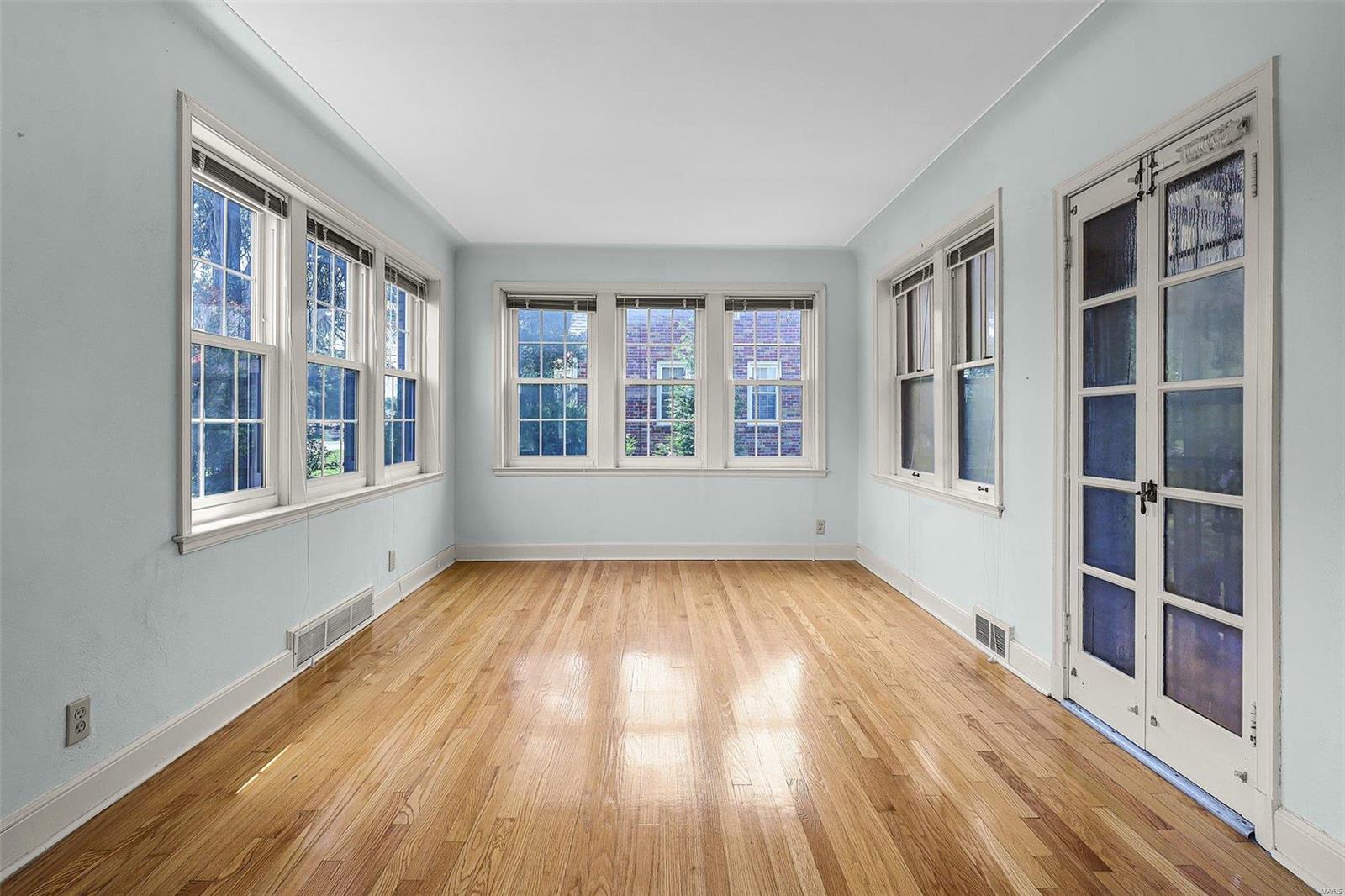 9717 Sappington Road St. Louis, MO 63128 - Photo 7 of 38