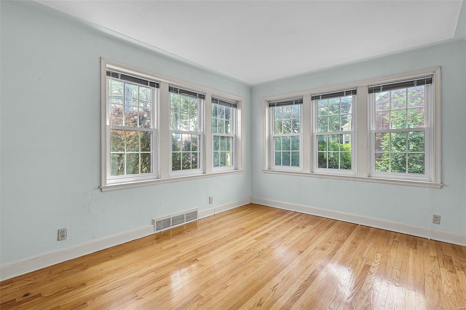 9717 Sappington Road St. Louis, MO 63128 - Photo 9 of 38