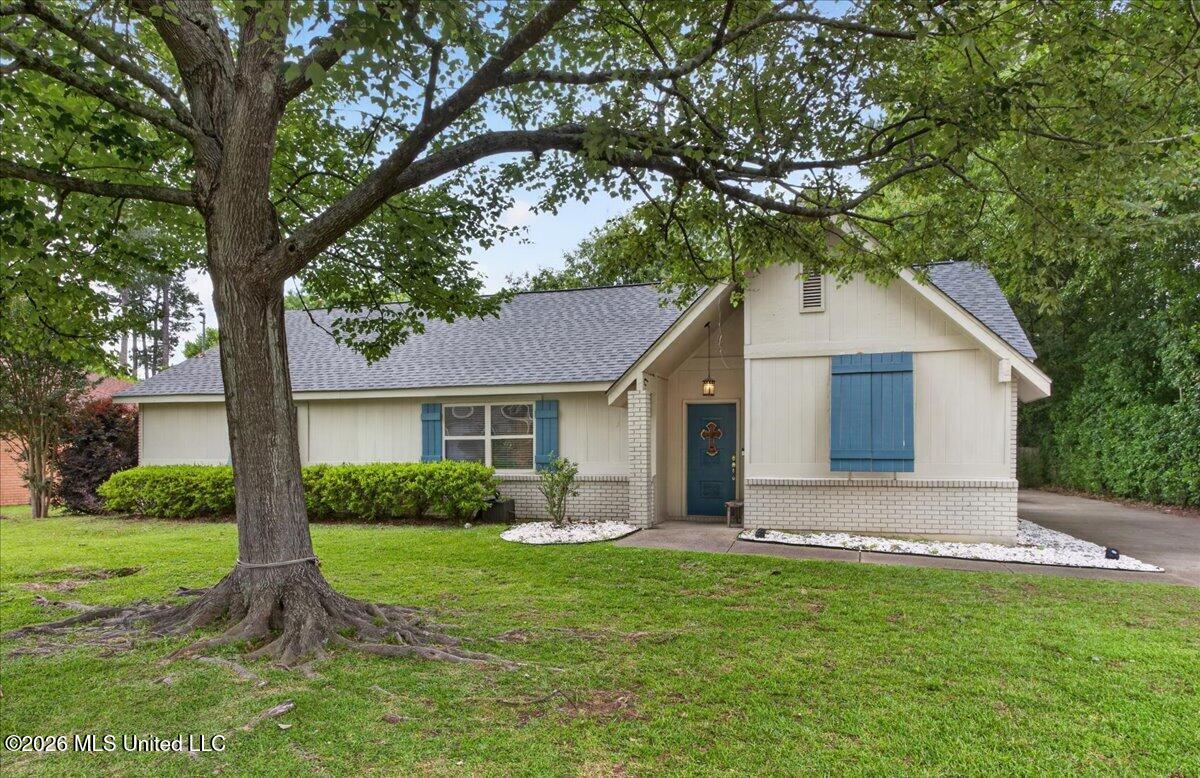 3103 Prince George Road Hattiesburg, MS 39402 - Photo 2 of 35 02-HJ0A4723