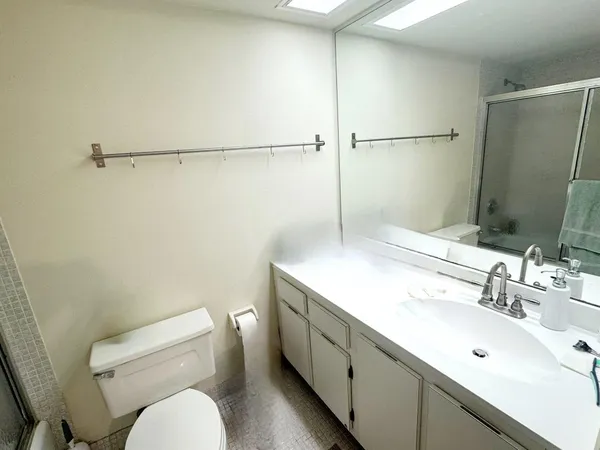 $1,900 | 804 Cypress Boulevard, Unit 106, Pompano Beach, FL 33069