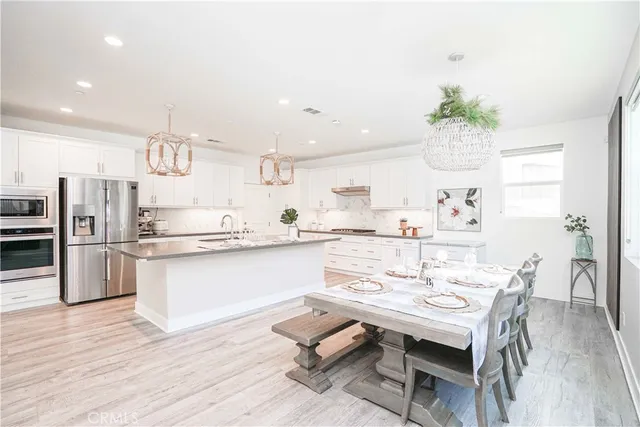 $949,000 | 4128 Pompia Way, Corona, CA 92883