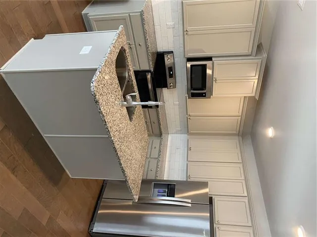 a view of entryway with a window