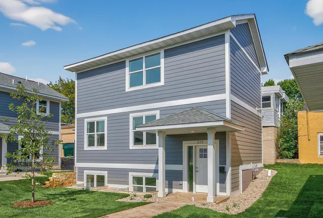 $249,900 | 215 North Walnut Street, Chaska, MN 55318