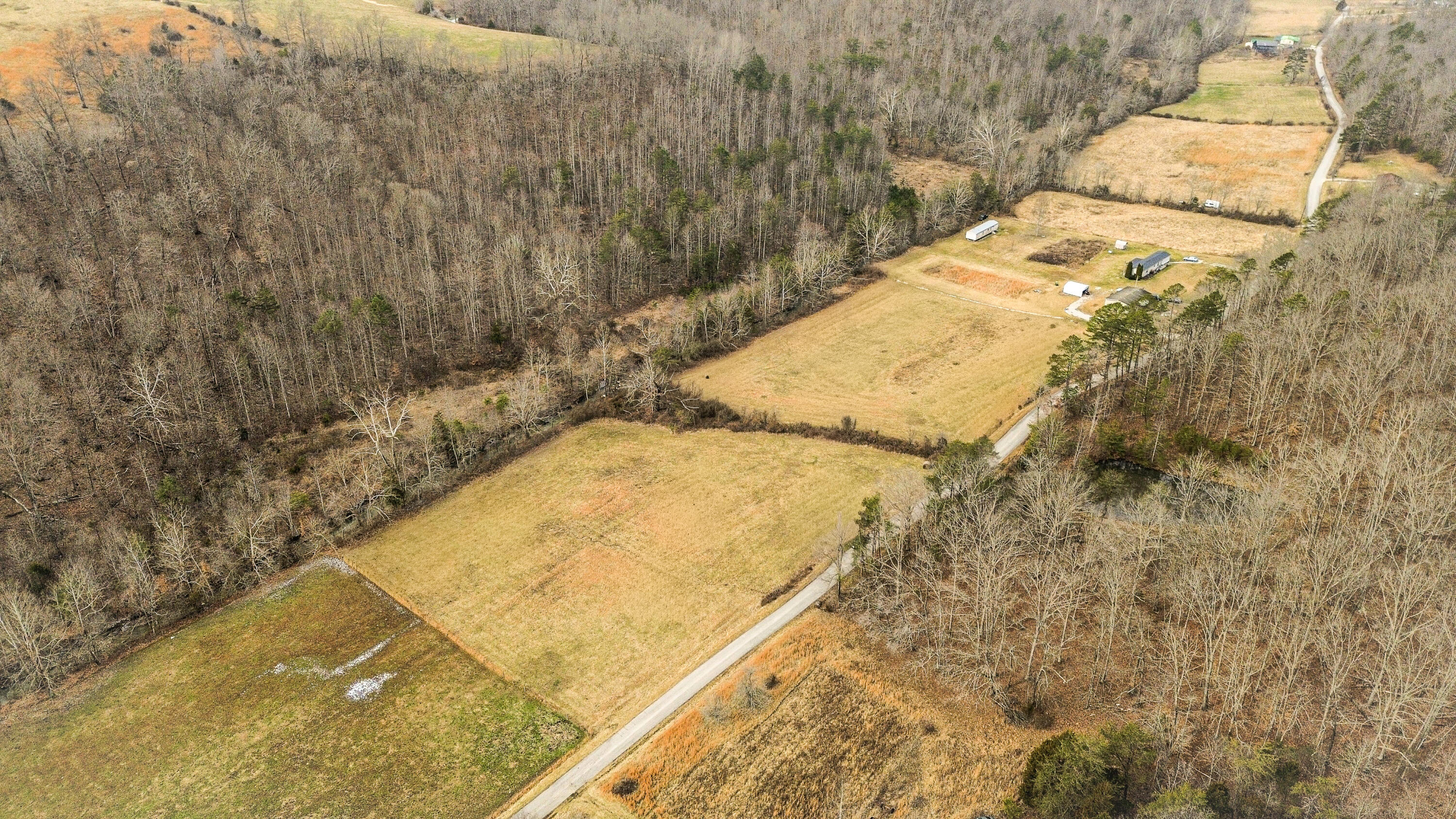 999 Tar Kiln Road Brodhead, KY 40409 - Photo 2 of 35 dji_fly_20260224_110514_548_177205003191
