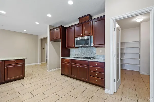 $700,000 | 5282 Jacque Bell Lane, Fairfield, CA 94533