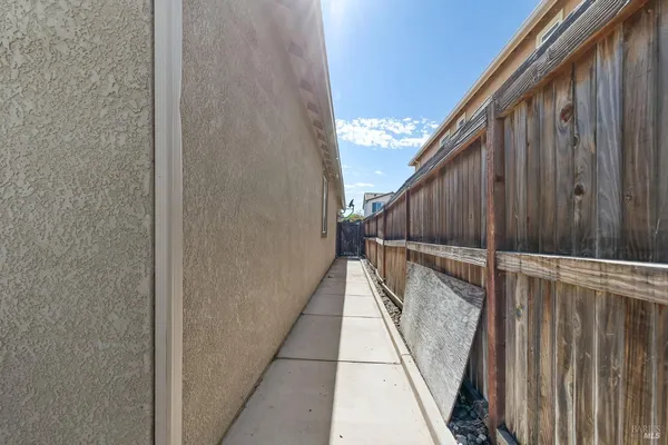 $700,000 | 5282 Jacque Bell Lane, Fairfield, CA 94533