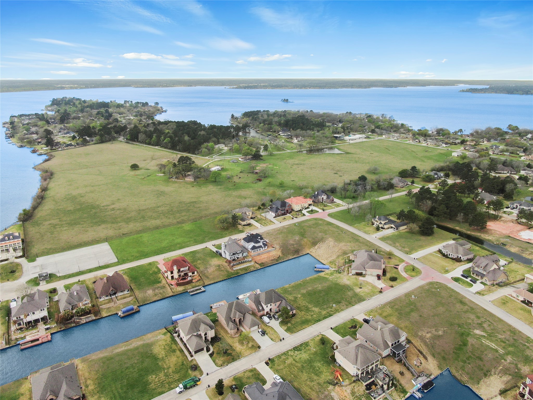 13036 Bruce Road Willis, TX 77318 - Photo 2 of 5 a view of an ocean and city