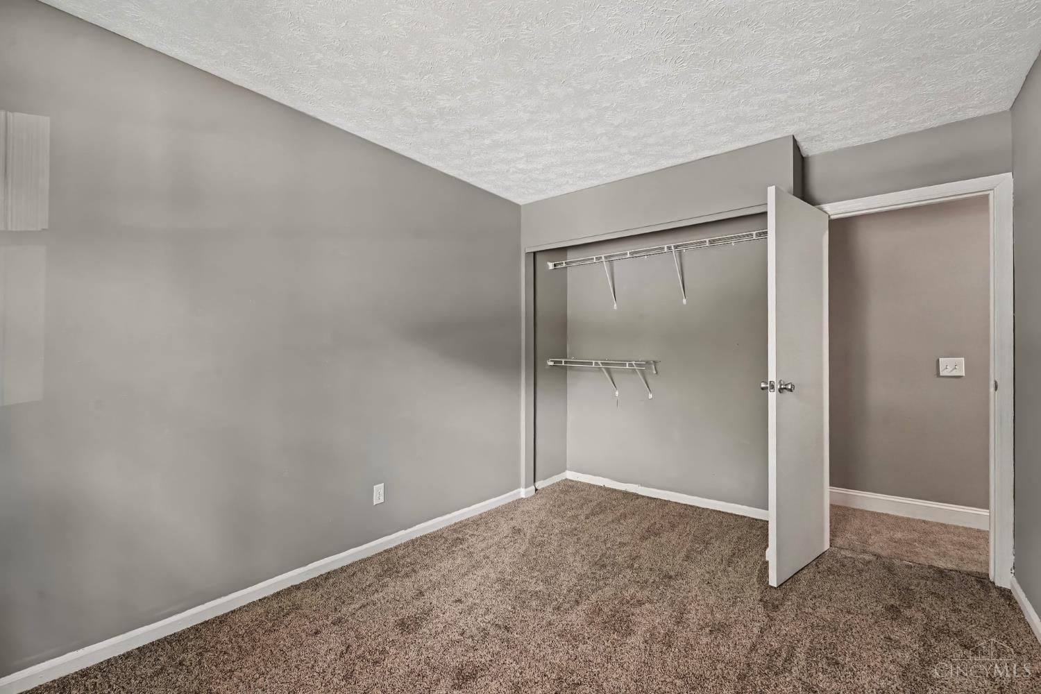 4819 Stoneybrook Road Cincinnati, OH 45244 - Photo 12 of 28 Gallery Image 12