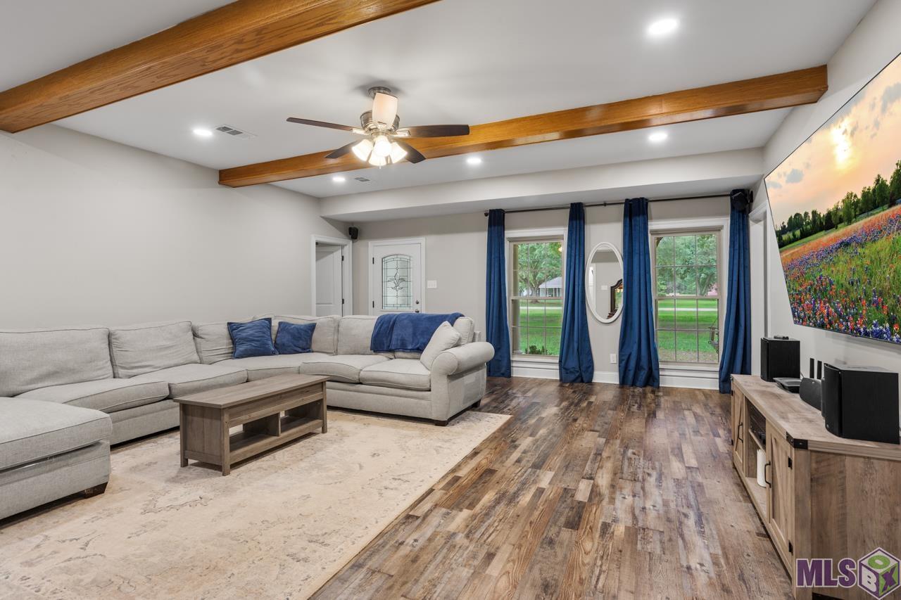 12847 Pleasant Ridge Drive Walker, LA 70785 - Photo 4 of 31