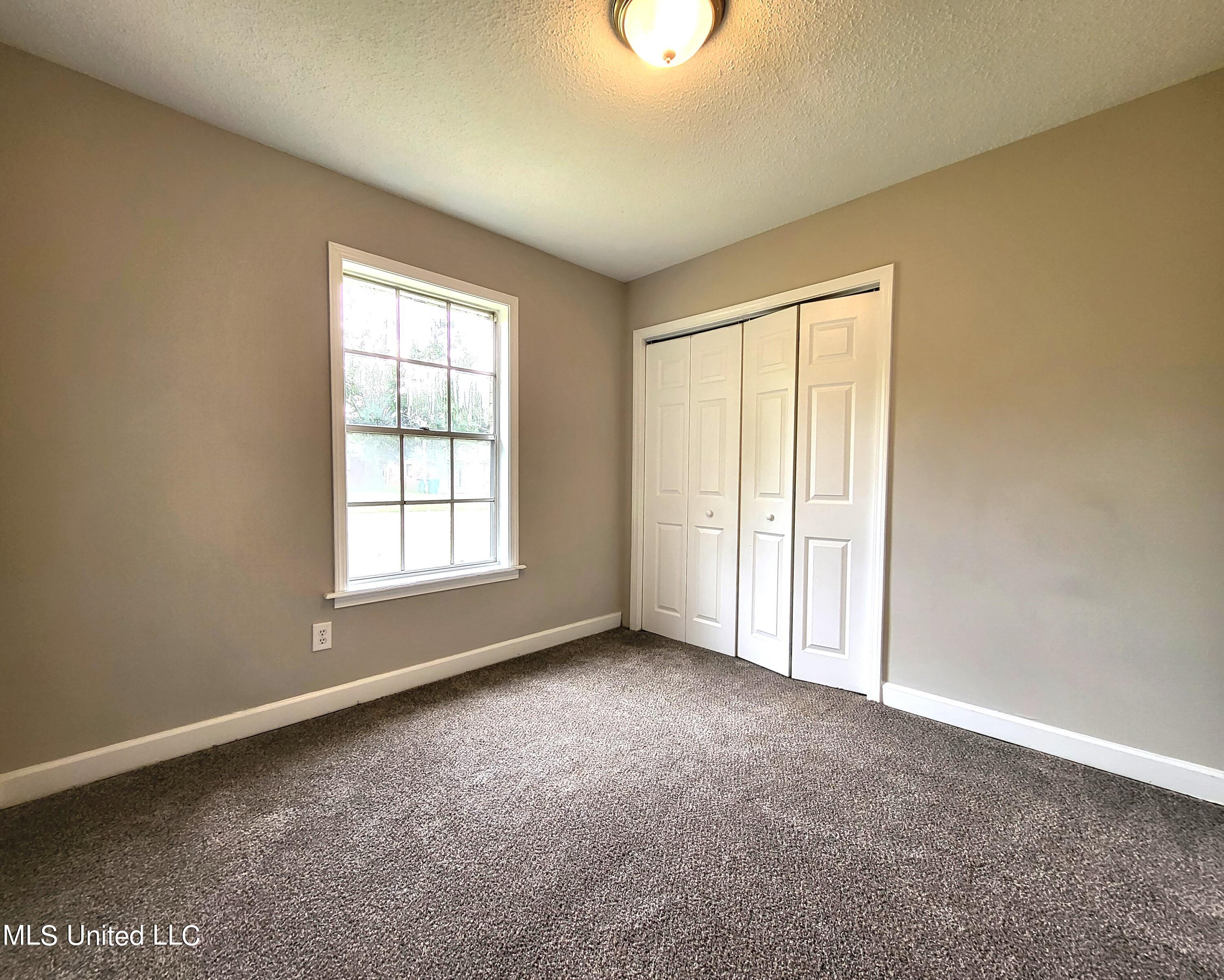 104 Ralph Drive Gulfport, MS 39503 - Photo 11 of 22 20220906_093516